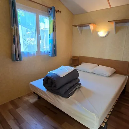 Les Mancellieres Campsite 4*