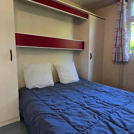 Campsite Les Mancellieres 4*