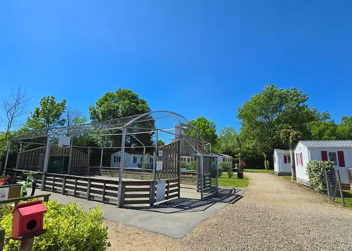 Kemping Les Mancellieres 4*